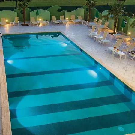 Two-bedroom In Miramare Rn *
